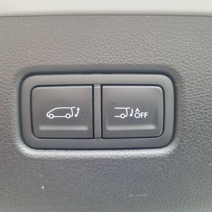 2025 Hyundai STARIA Highlander