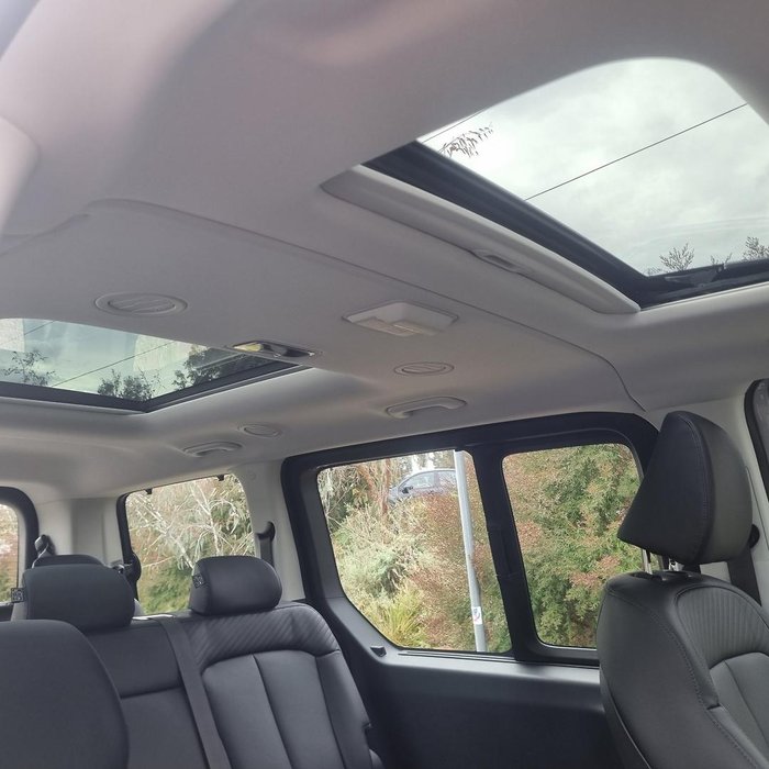 2025 Hyundai STARIA Highlander