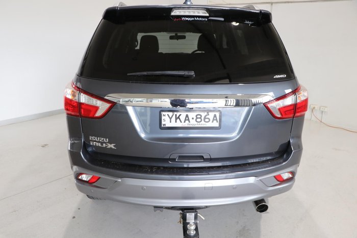 2021 Isuzu MU-X LS-T