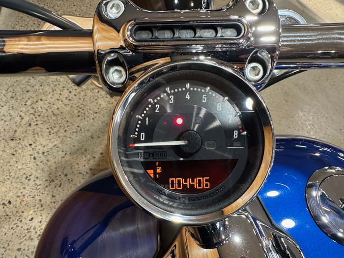 2015 Harley-davidson FXSB SOFTAIL BREAKOUT Superior Blue