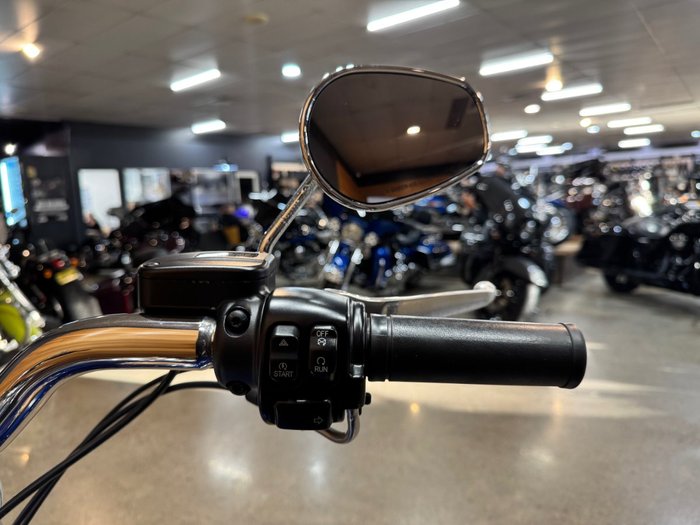 2015 Harley-davidson FXSB SOFTAIL BREAKOUT Superior Blue
