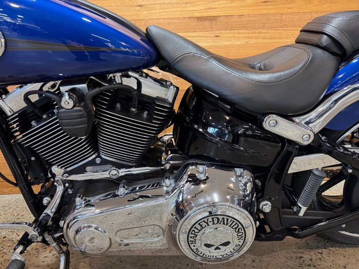 2015 Harley-davidson FXSB SOFTAIL BREAKOUT Superior Blue