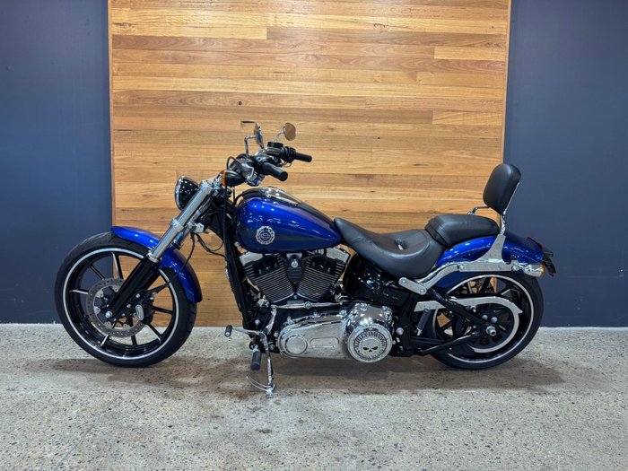 2015 Harley-davidson FXSB SOFTAIL BREAKOUT Superior Blue