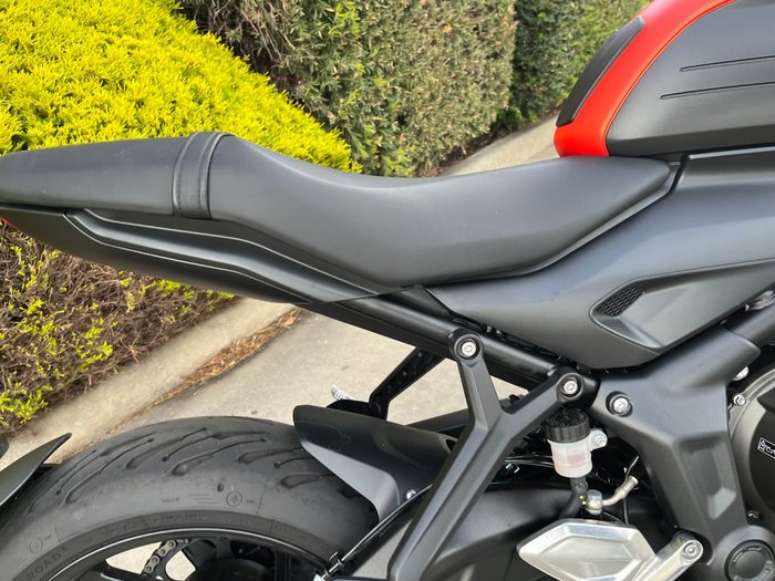 2022 Triumph TRIDENT 660 Orange