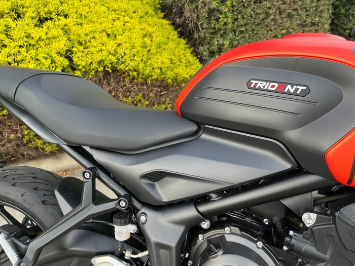 2022 Triumph TRIDENT 660 Orange
