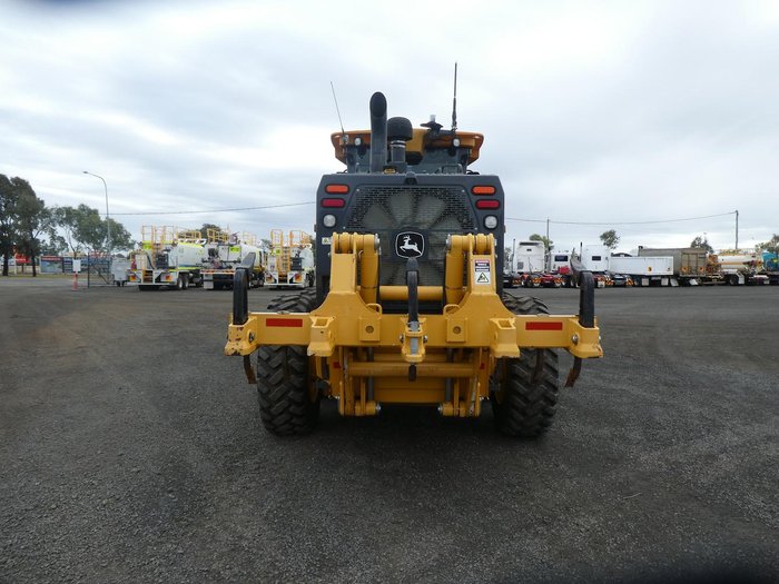 2017 John Deere 770Gp YELLOW