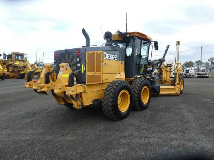 2017 John Deere 770Gp YELLOW
