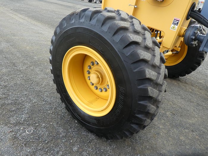 2017 John Deere 770Gp YELLOW