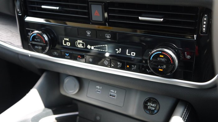2025 Nissan X-TRAIL Ti e-POWER