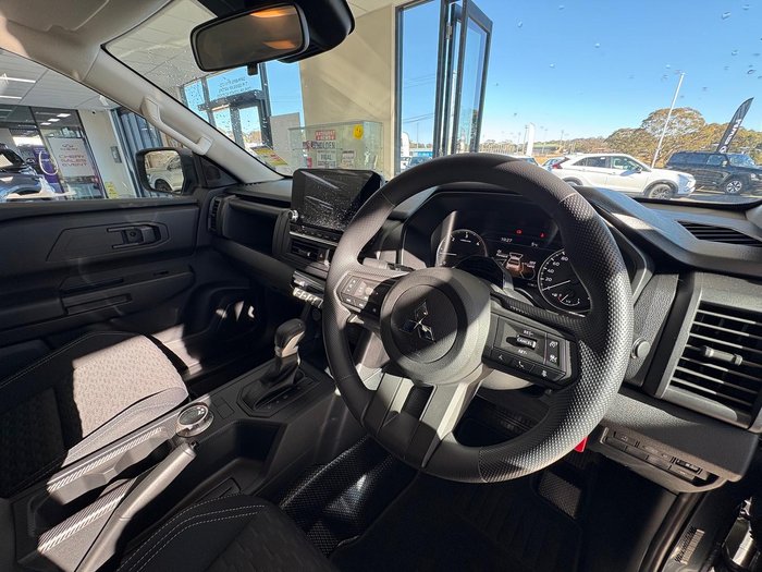2024 Mitsubishi Triton GLX+