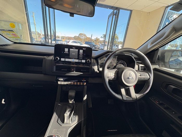 2024 Mitsubishi Triton GLX+