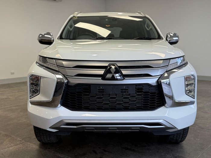 2021 Mitsubishi Pajero Sport GLS