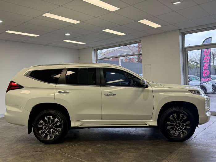 2021 Mitsubishi Pajero Sport GLS