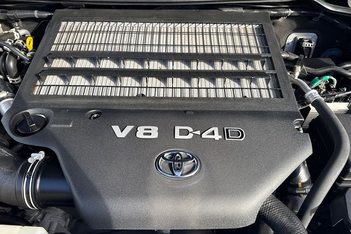 2020 Toyota Landcruiser VX