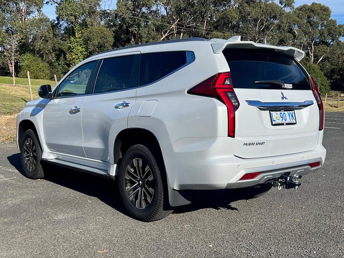 2023 Mitsubishi Pajero Sport GLS