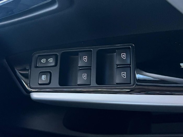 2023 Mitsubishi Pajero Sport GLS