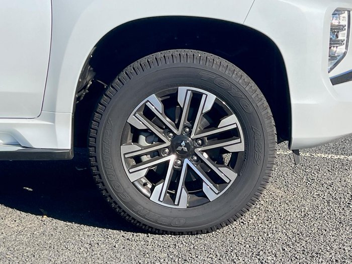 2023 Mitsubishi Pajero Sport GLS