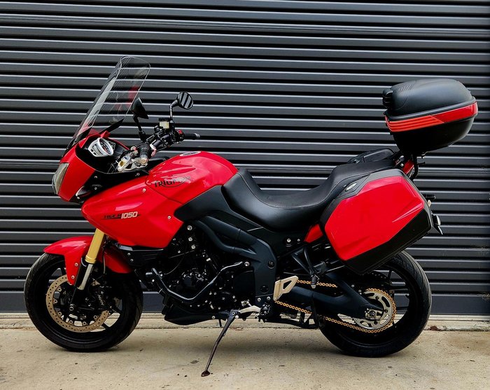 2012 Triumph Tiger 1050 SE ABS Tiger Red