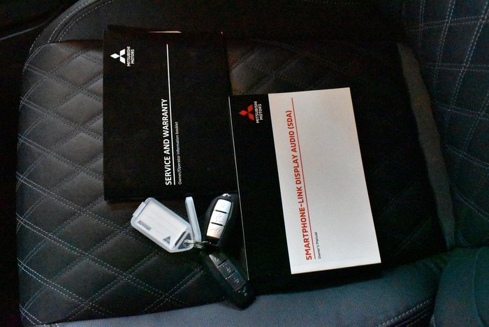 2023 Mitsubishi Outlander PHEV Exceed