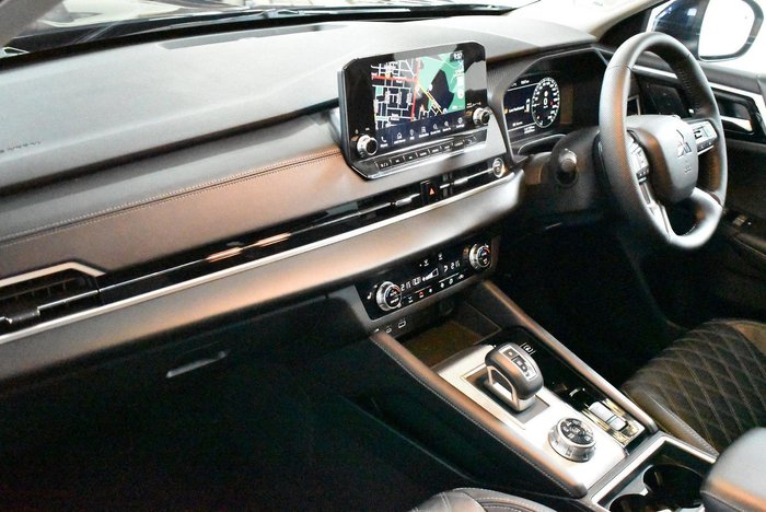 2023 Mitsubishi Outlander PHEV Exceed