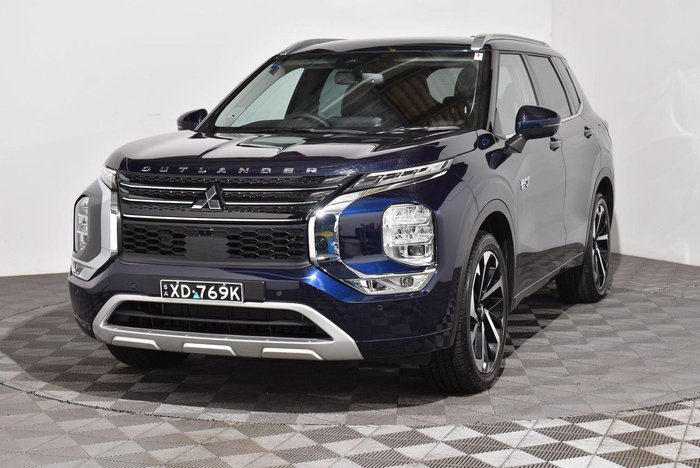 2023 Mitsubishi Outlander PHEV Exceed