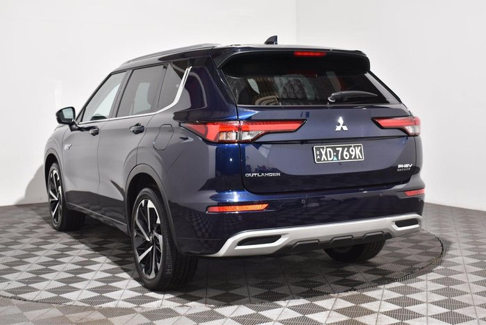 2023 Mitsubishi Outlander PHEV Exceed