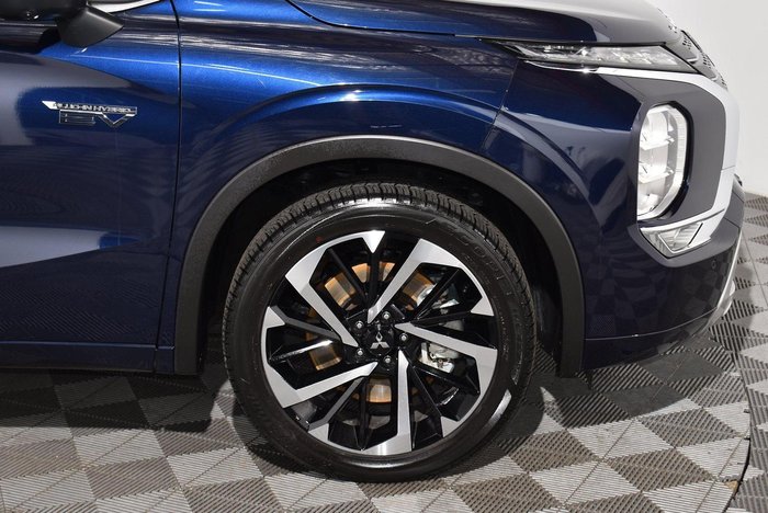 2023 Mitsubishi Outlander PHEV Exceed