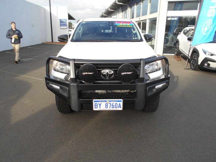 2022 Toyota Hilux SR