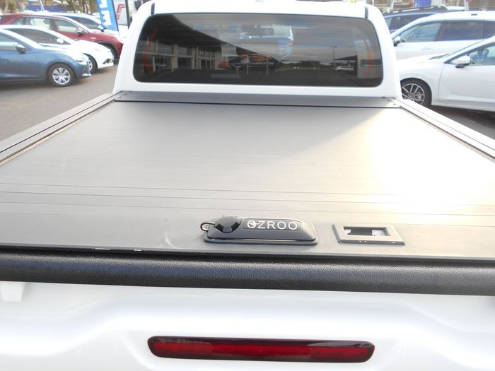 2022 Toyota Hilux SR
