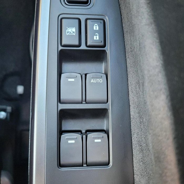 2023 Suzuki Vitara Turbo Shadow