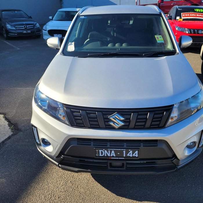 2023 Suzuki Vitara Turbo Shadow