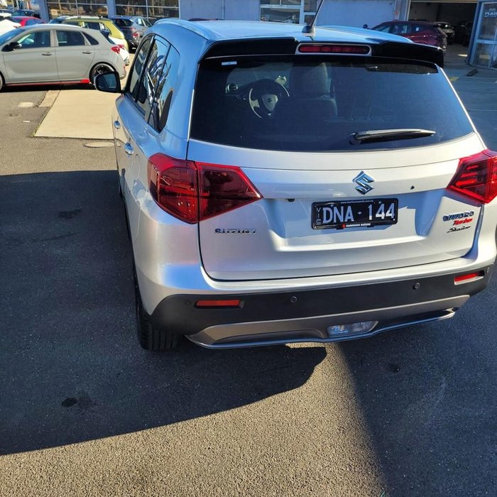 2023 Suzuki Vitara Turbo Shadow