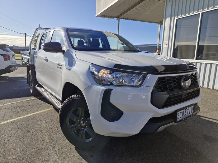 2025 Toyota Hilux SR 48V
