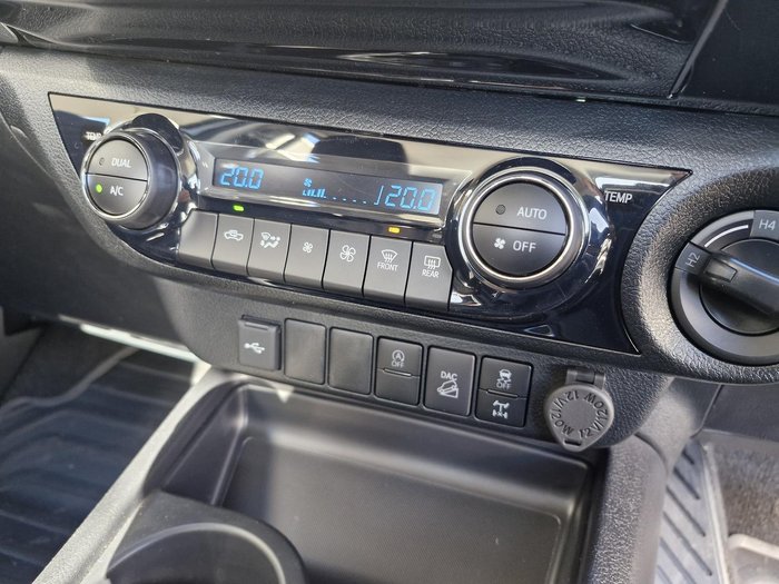 2025 Toyota Hilux SR 48V