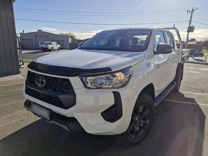 2025 Toyota Hilux SR 48V
