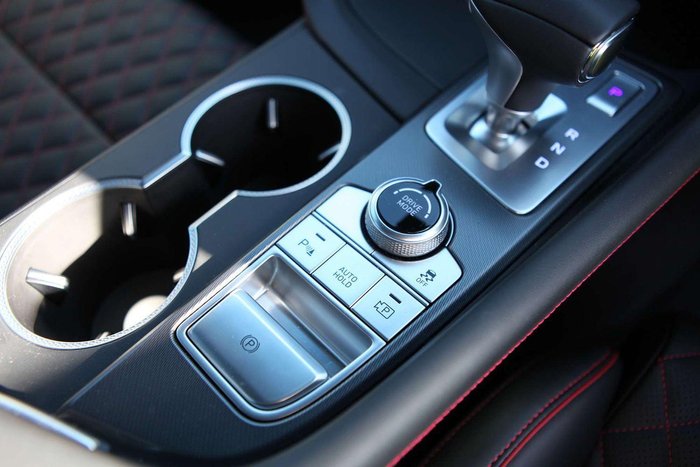 2024 Genesis G70 Sport Line Luxury