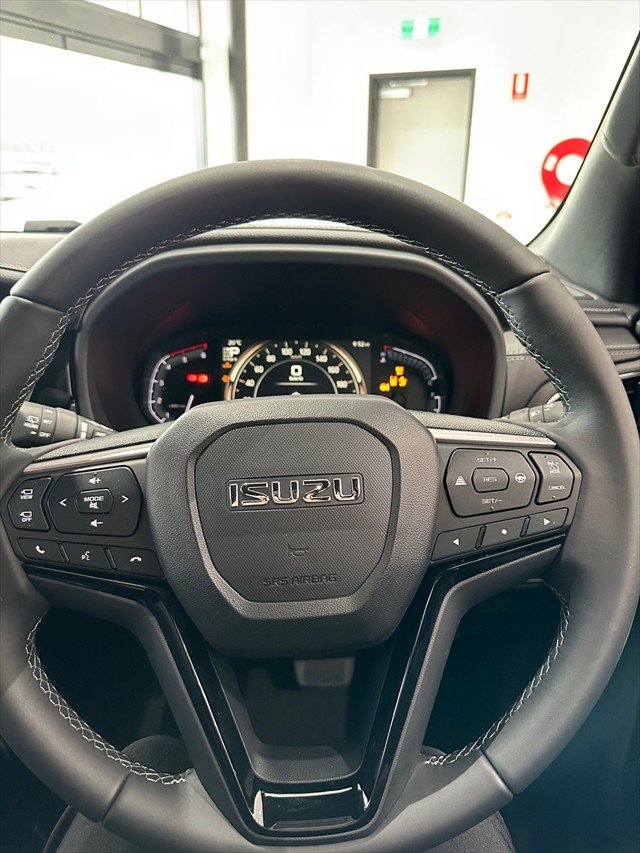 2025 Isuzu MU-X LS-T MY25 4X4 Dual Range Moonstone White Pearl