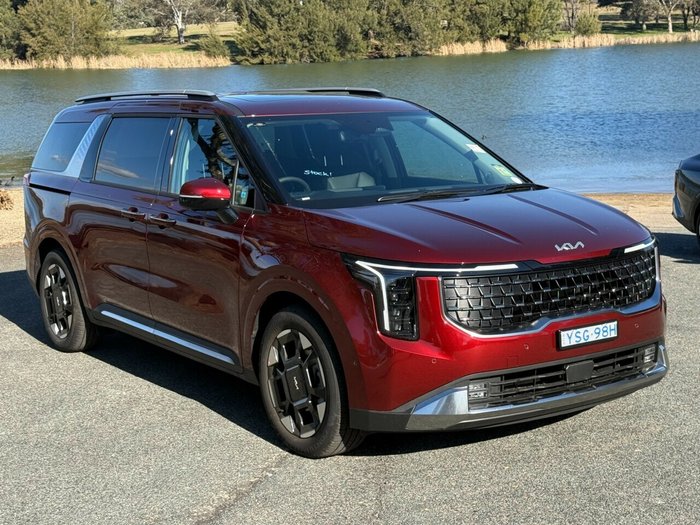 2025 Kia Carnival