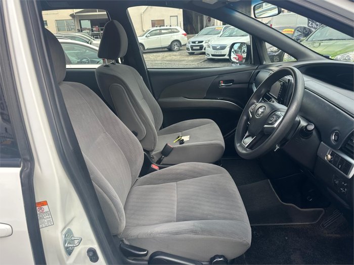 2018 TOYOTA TARAGO GLi