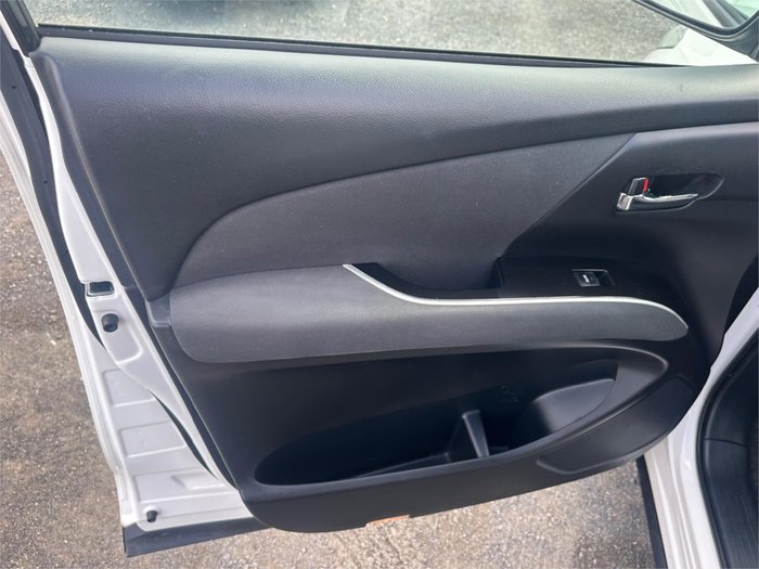 2018 TOYOTA TARAGO GLi