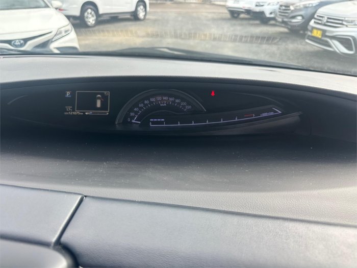 2018 TOYOTA TARAGO GLi