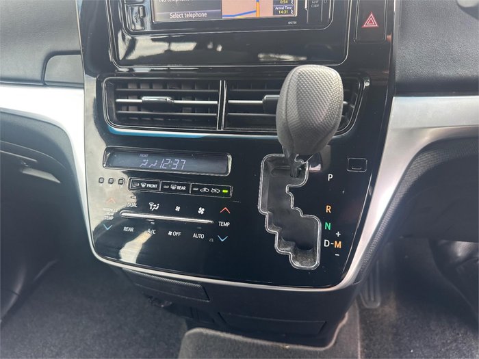 2018 TOYOTA TARAGO GLi