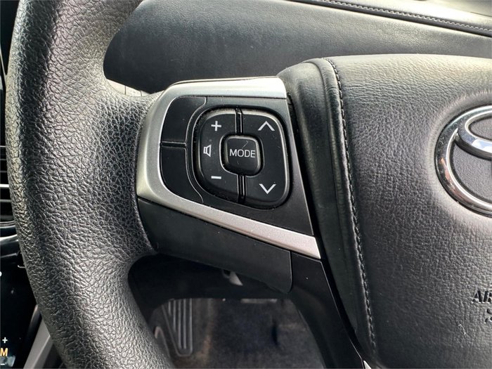 2018 TOYOTA TARAGO GLi