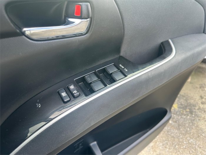 2018 TOYOTA TARAGO GLi