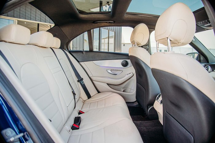 2021 Mercedes-Benz C-Class C300