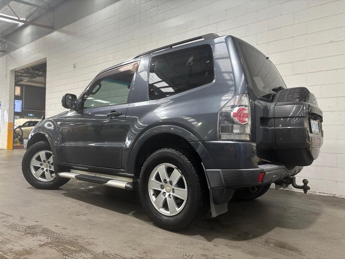 2006 Mitsubishi Pajero VR-X