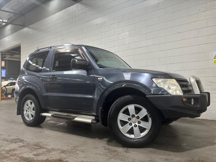 2006 Mitsubishi Pajero VR-X