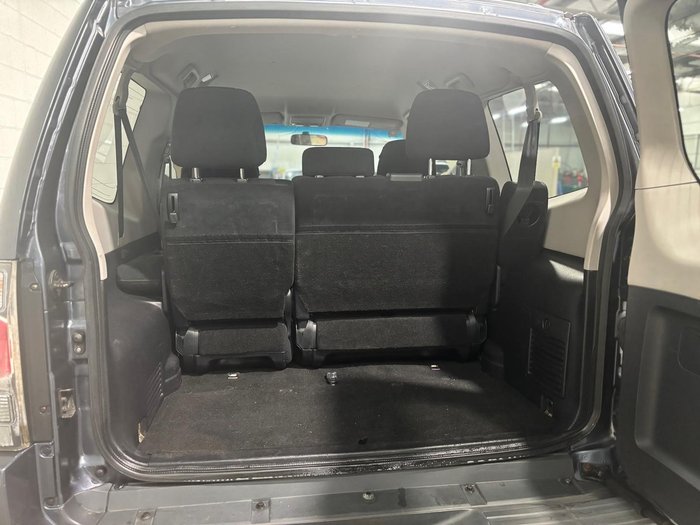 2006 Mitsubishi Pajero VR-X