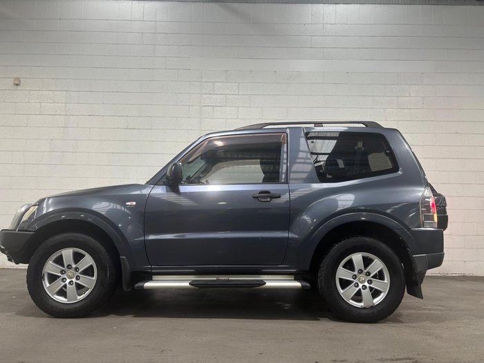 2006 Mitsubishi Pajero VR-X