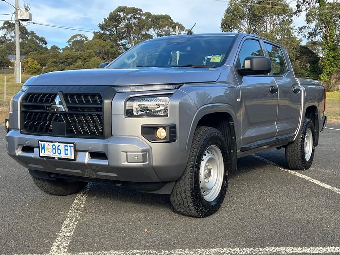2024 Mitsubishi Triton GLX